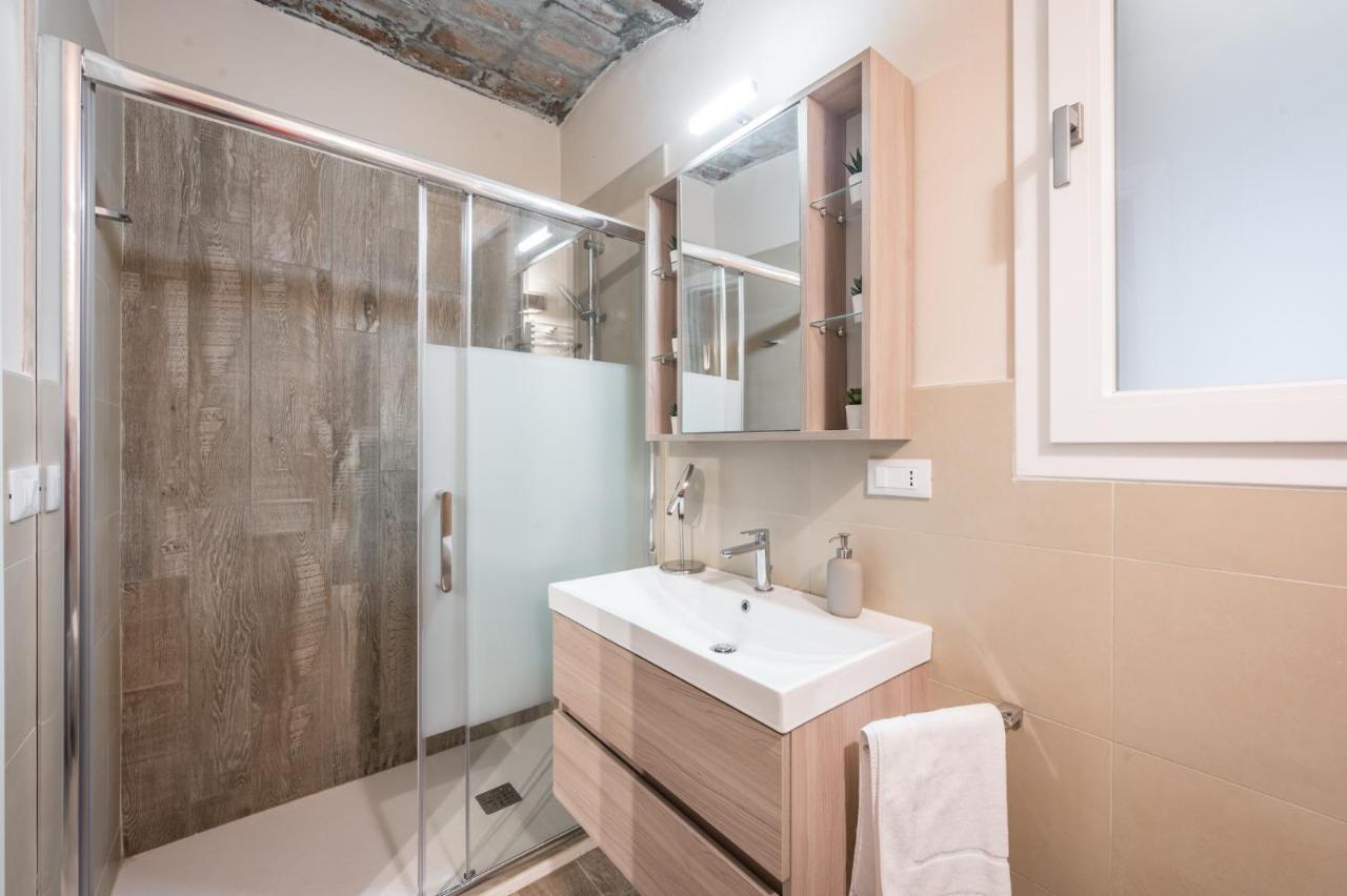 Broccaindosso Wood Apartments 5* Bologna Buitenkant foto