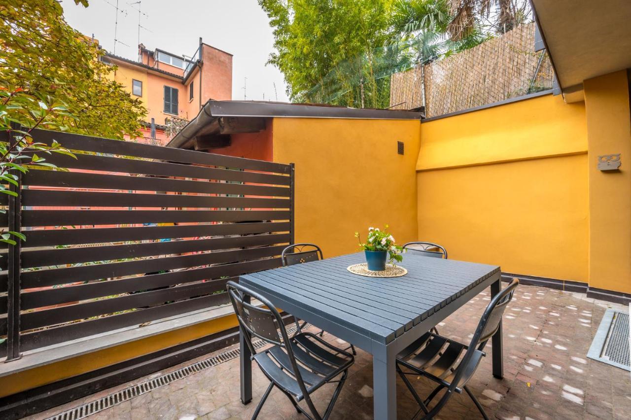 Broccaindosso Wood Apartments 5* Bologna Buitenkant foto