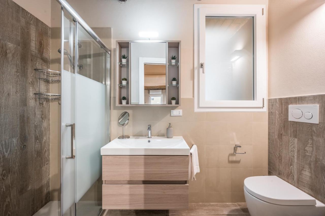 Broccaindosso Wood Apartments 5* Bologna Buitenkant foto