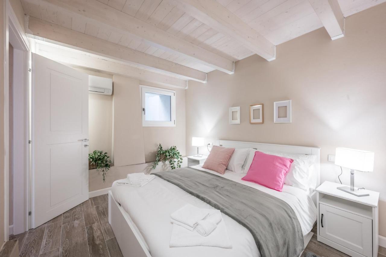 Broccaindosso Wood Apartments 5* Bologna Buitenkant foto