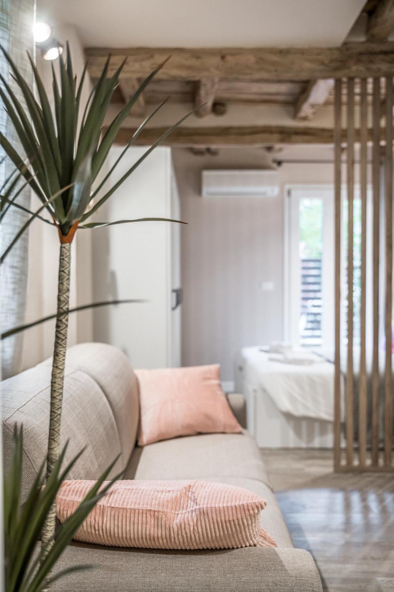 Broccaindosso Wood Apartments 5* Bologna Buitenkant foto